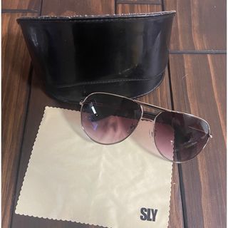 スライ(SLY)の完売　激安　SLY スライ　人気サングラス　男女兼用　ユニセックス　日焼け対策(サングラス/メガネ)