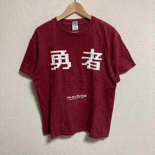 勇者　アトランティス城　Tシャツ プリント　レッド　メンズ　L(Tシャツ/カットソー(半袖/袖なし))