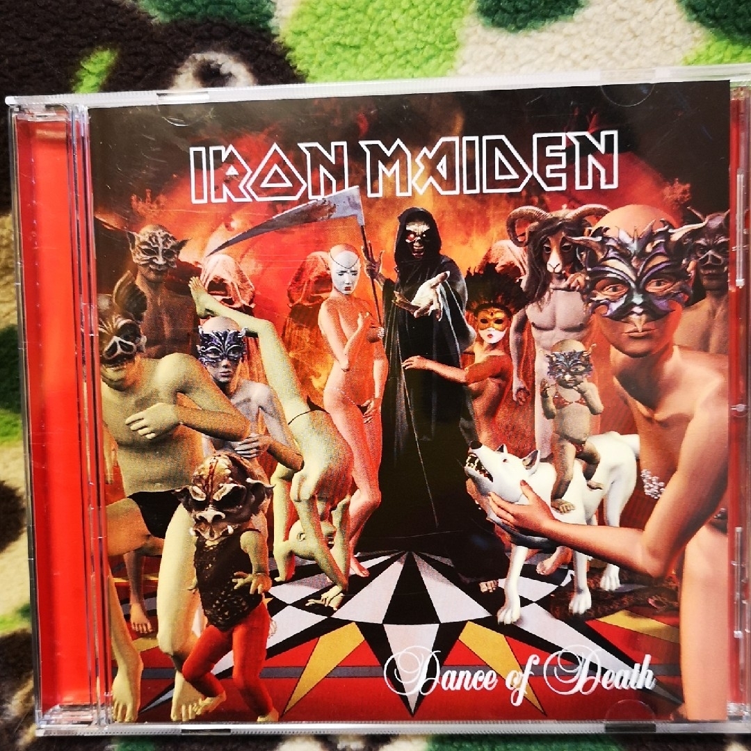 死の舞踏/IRONMAIDEN アイアン・メイデン エンタメ/ホビーのCD(ポップス/ロック(洋楽))の商品写真