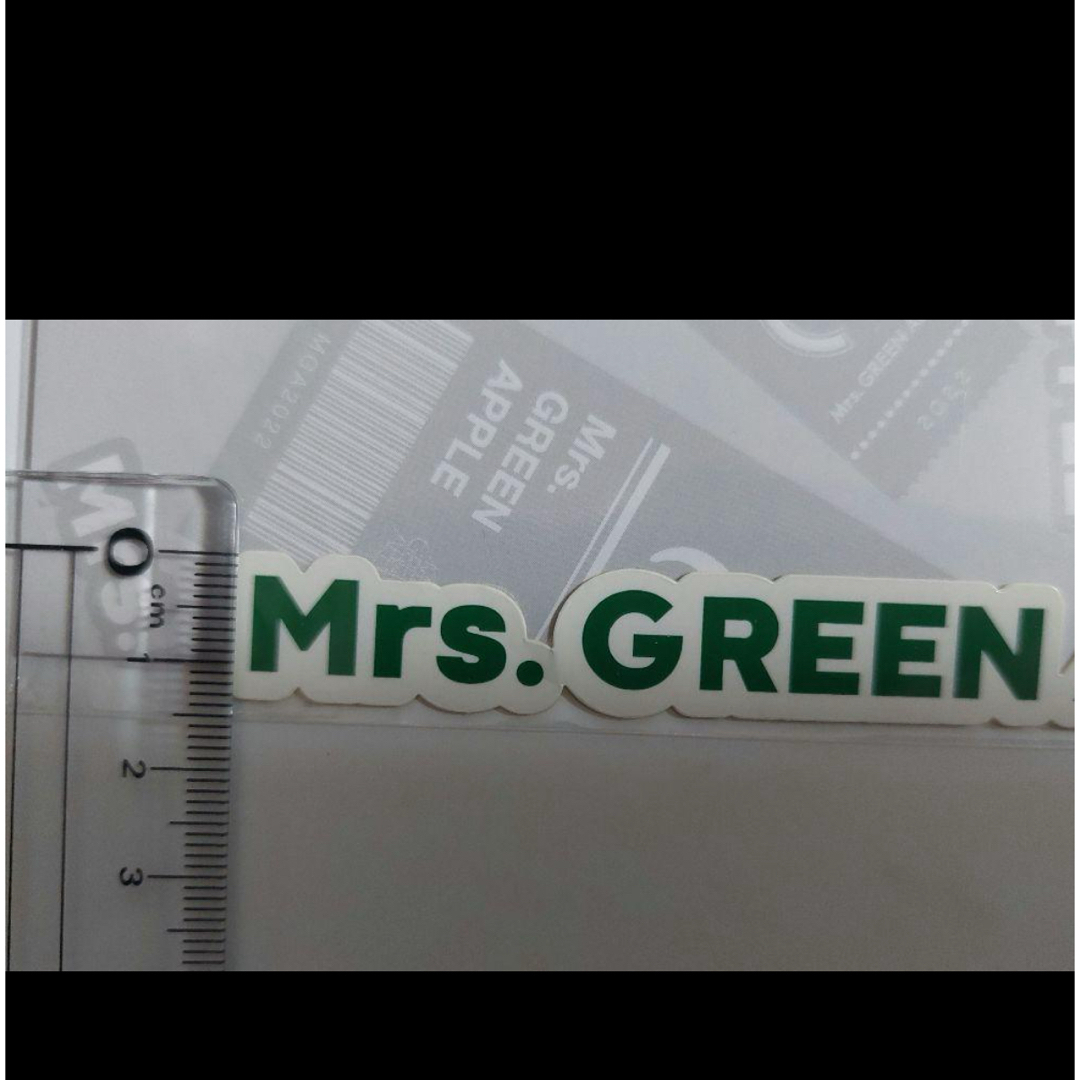 Mrs. GREEN APPLE   Unity  バンド名ステッカー白 エンタメ/ホビーのタレントグッズ(ミュージシャン)の商品写真