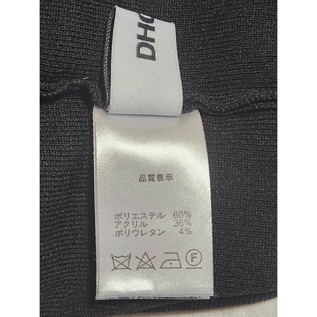 dholic(ディーホリック)の『ディホリック』オフショルカットソー　変形シャツ　ブラック　オフショルダー レディースのトップス(カットソー(半袖/袖なし))の商品写真