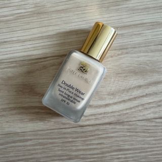 エスティローダー(Estee Lauder)のエスティローダー ダブル ウェアステイ イン プレイス メークアップ　1N1(ファンデーション)