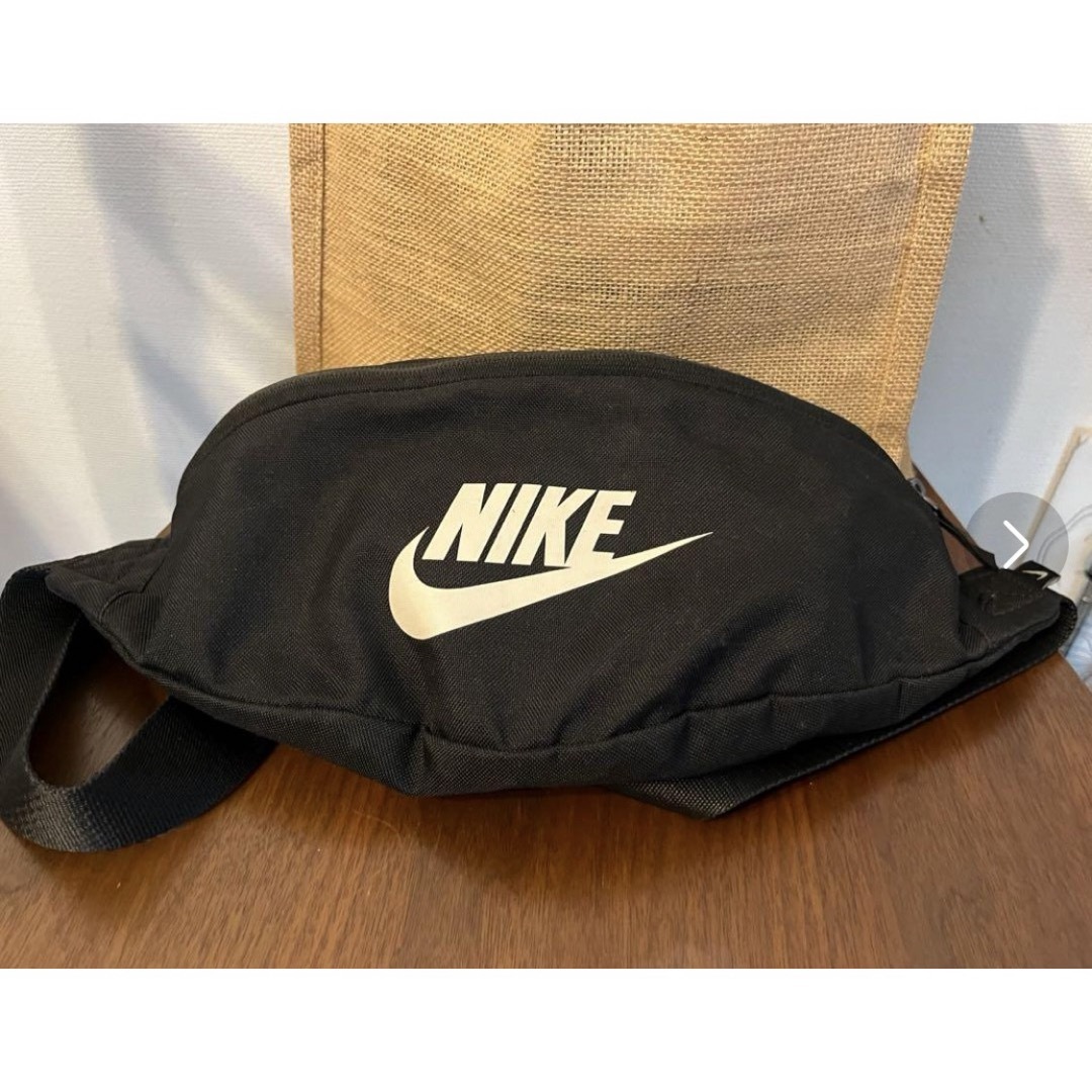 NIKE(ナイキ)の［匿名配送］NIKE ナイキ BA5750 ボディバッグ レディースのバッグ(ボディバッグ/ウエストポーチ)の商品写真