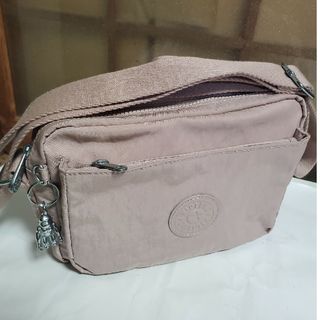 キプリング(kipling)の新品に近い美品、Kipling ショルダーバッグ、ピンク(ショルダーバッグ)