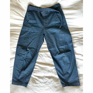 ルメール(LEMAIRE)のlemaire twisted belted pants green blue(デニム/ジーンズ)