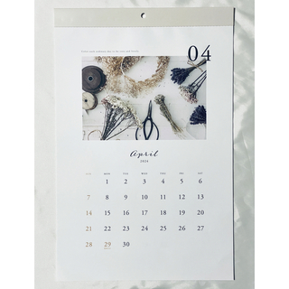 【4月始まり】2024年 シンプル インテリアフォト 壁掛けカレンダー A3(カレンダー/スケジュール)