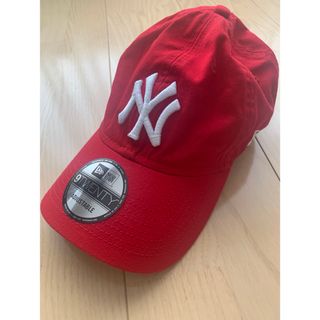 ニューエラー(NEW ERA)の【中古・美品】NEWERA 赤キャップ(キャップ)