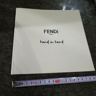 FENDI - FENDI 冊子 カタログ パンフレット