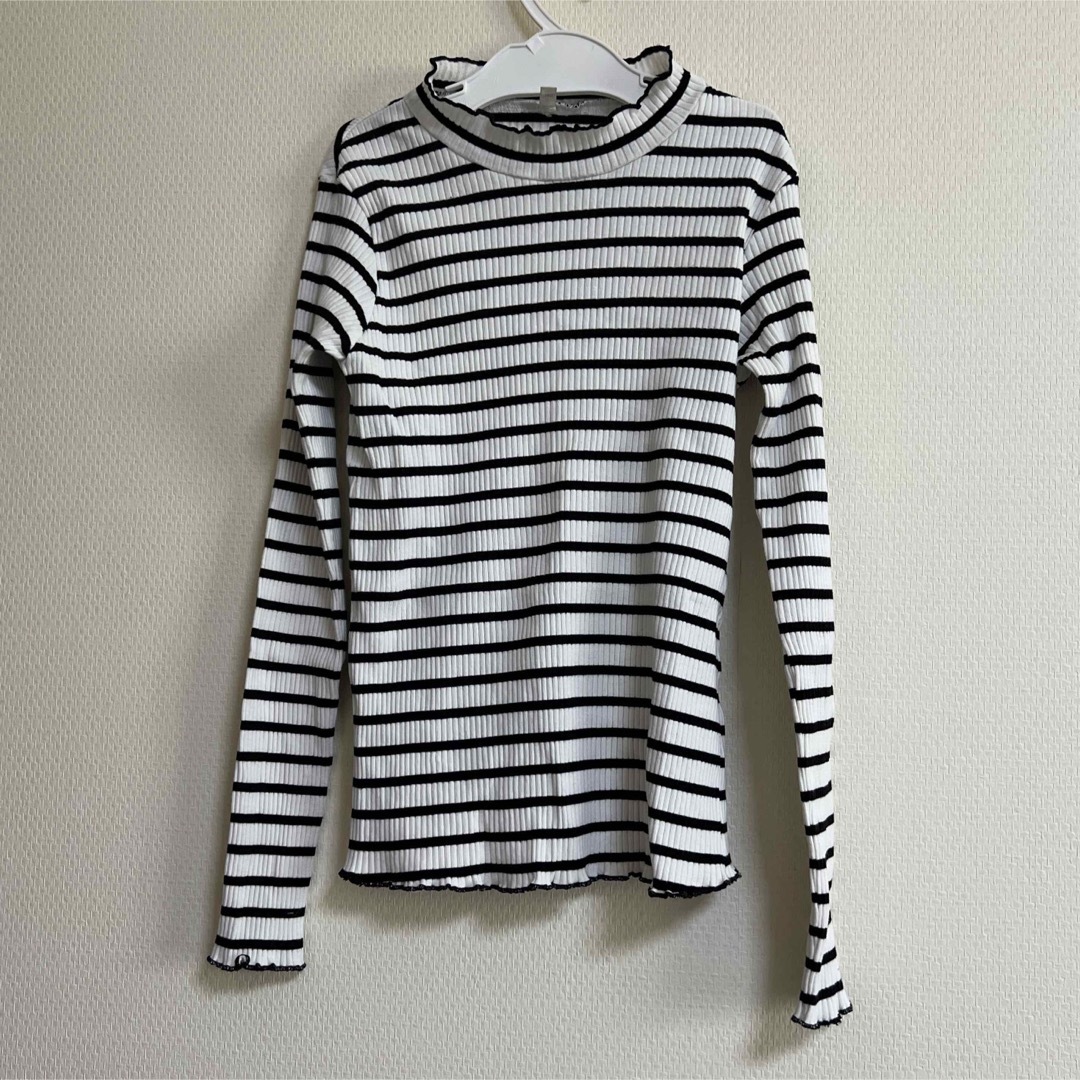 GU  ボーダー柄トップス　140cm キッズ/ベビー/マタニティのキッズ服女の子用(90cm~)(Tシャツ/カットソー)の商品写真