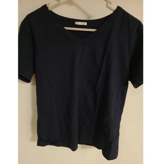 ユニクロ(UNIQLO)のvネック　Mサイズ　ブラック　tシャツ　オフィス(Tシャツ(半袖/袖なし))