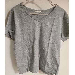 ユニクロ(UNIQLO)のUNIQLO　vネック　tシャツ　オフィス(Tシャツ(半袖/袖なし))