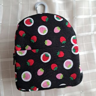 リュック型ミニポーチ　小苺🍓(ポーチ)