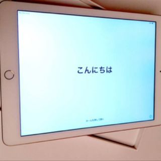 アップル(Apple)のApple iPad 第５世代Wi-Fi + Cellular 32GBゴールド(タブレット)