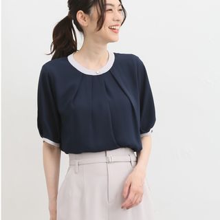 ハニーズ(HONEYS)のHoneys　バンドカラーブラウス　新品同様(シャツ/ブラウス(半袖/袖なし))