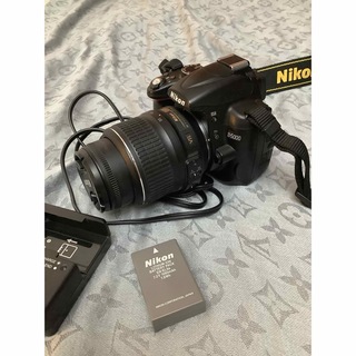Nikon - Nikon D5000 18-55 f/3.5-5.6G VR Kit