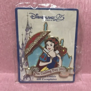 ディズニー(Disney)のディズニー　パリ　25周年　限定　ピン　白雪姫　スノーホワイト(バッジ/ピンバッジ)