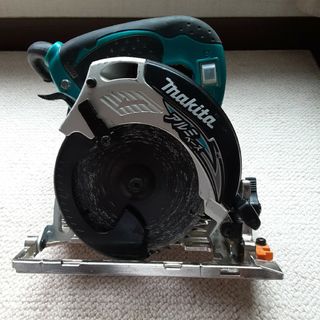 Makita - 値下げしました！美品！マキタ　丸のこ　125㎜　5230