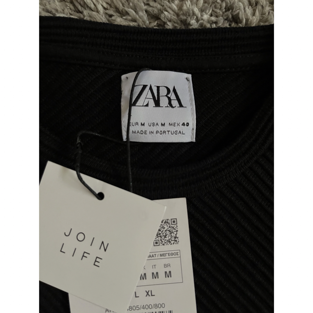 ZARA(ザラ)の完売商品　ZARA ザラ　リップル　ロンT 長袖　カットソー　新品　ブラック　M レディースのトップス(カットソー(長袖/七分))の商品写真