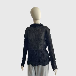 イッセイミヤケ(ISSEY MIYAKE)のISSEY MIYAKE イッセイミヤケ シアートップス カットソー ブラック(カットソー(長袖/七分))