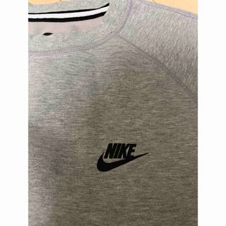 NIKE トップス　M〜L