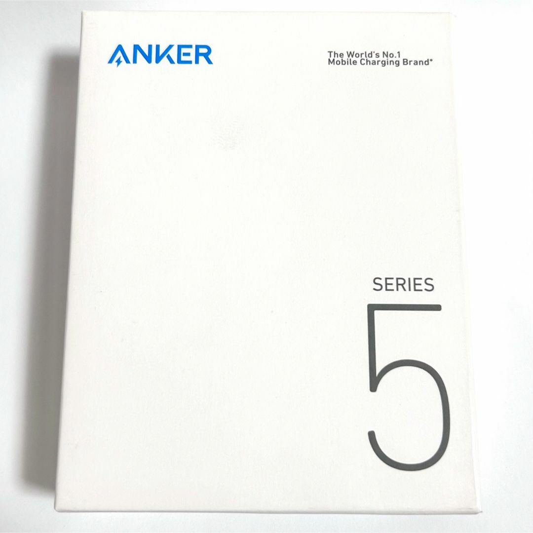 新品 ブルー Anker 521 Power Bank充電器兼モバイルバッテリー スマホ/家電/カメラのスマートフォン/携帯電話(バッテリー/充電器)の商品写真