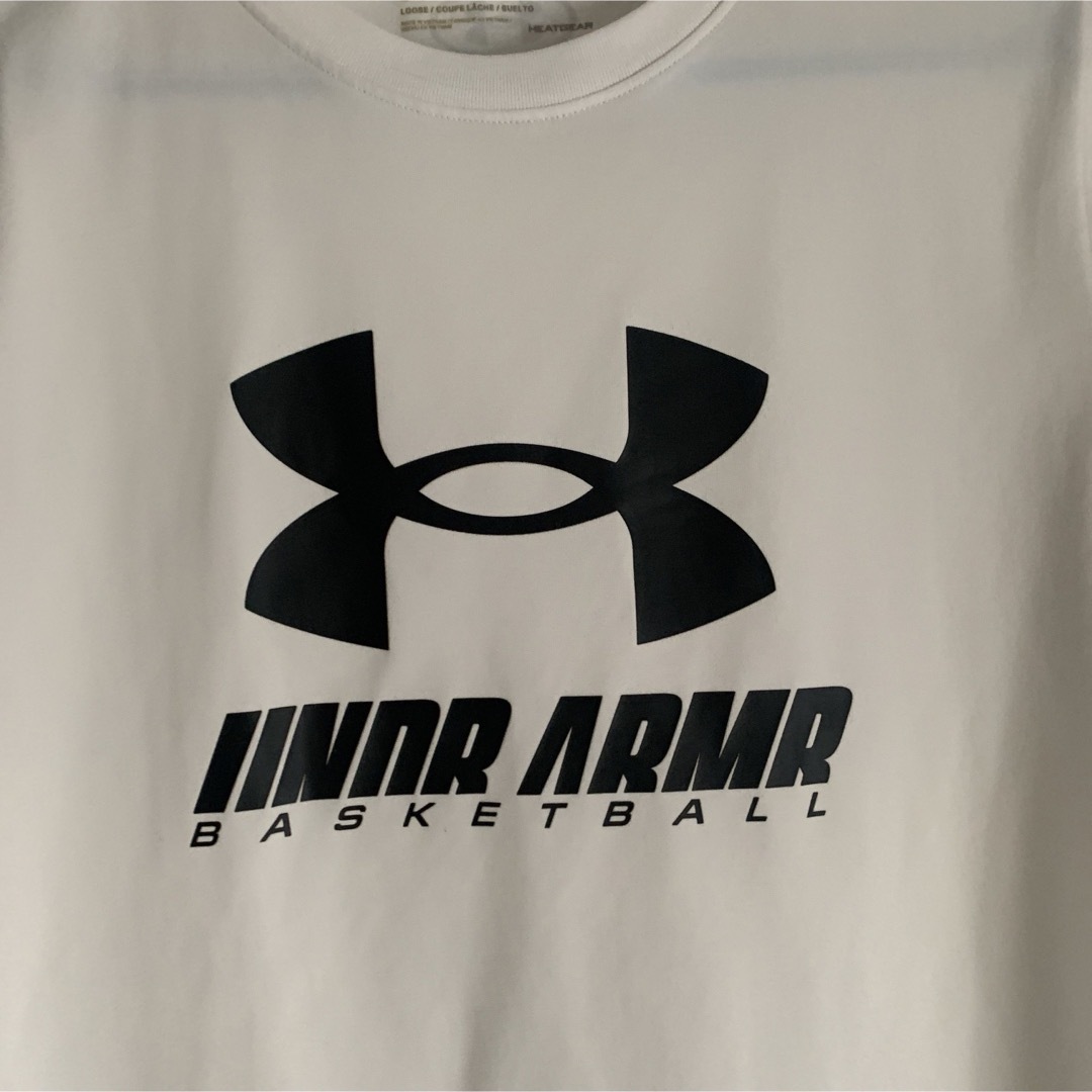 UNDER ARMOUR(アンダーアーマー)のUNDER  ARMOUR  160cm 半袖Tシャツ キッズ/ベビー/マタニティのキッズ服男の子用(90cm~)(Tシャツ/カットソー)の商品写真