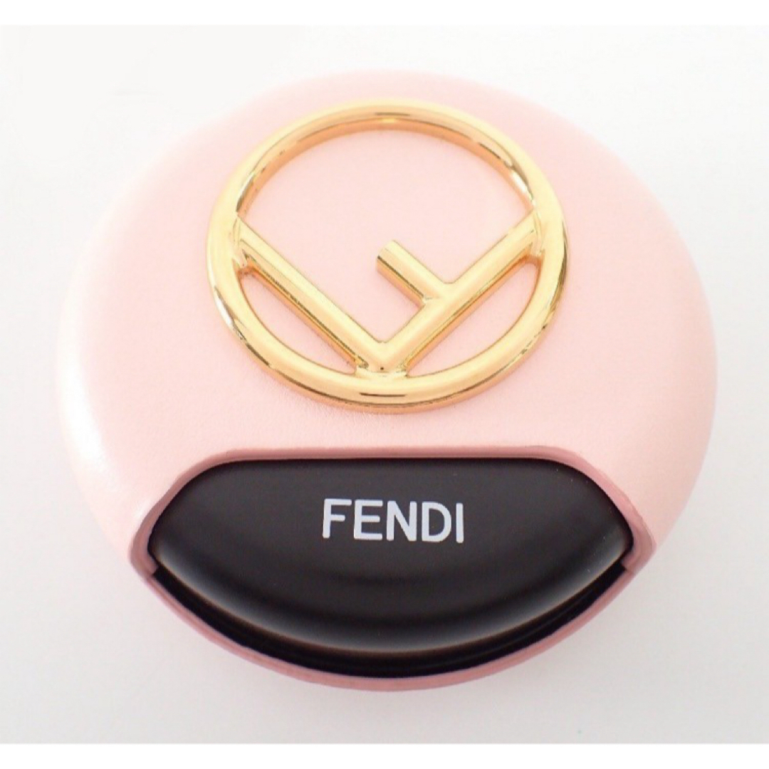 FENDI フェンディ 7AR732 Fロゴ ワイヤレス イヤホン FENDI フェンディ 7AR732 Fロゴ ワイヤレス イヤホン