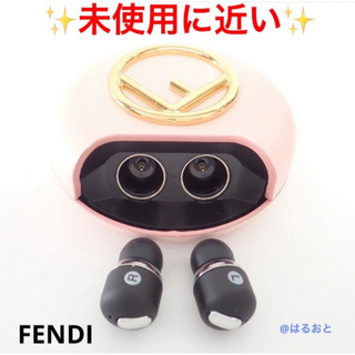フェンディ(FENDI)のFENDI フェンディ 7AR732 Fロゴ ワイヤレス イヤホン(ヘッドフォン/イヤフォン)