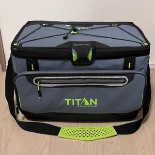 クーラーボックス Titan Deep Freeze 25L 限定色(その他)