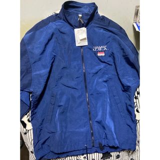 デサント(DESCENTE)の半額以下新品　NCAA DESCENT デサント 薄手ジャケット　大きめM-L(ナイロンジャケット)