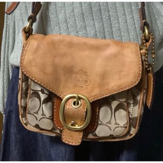 コーチ　ショルダーバッグ　(COACH)