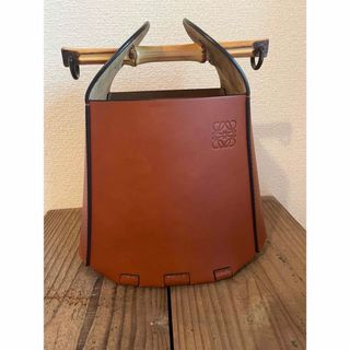 ロエベ(LOEWE)のloewe バンブーバケットバッグ　(ショルダーバッグ)