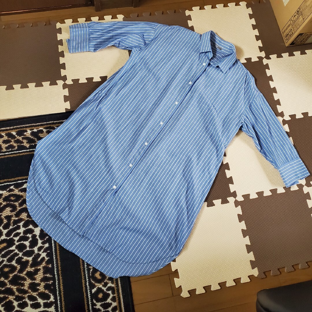 GIVORS【L】七分袖ブルー×ホワイトストライブ柄チュニックシャツ レディースのトップス(チュニック)の商品写真