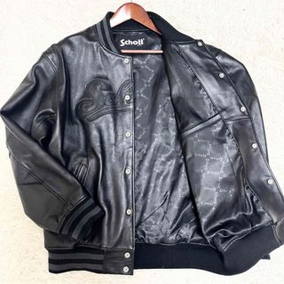 ショット(schott)の良品 ショット スタジャン ラムレザー XL 大きいサイズ ビッグロゴ 裏地総柄(スタジャン)