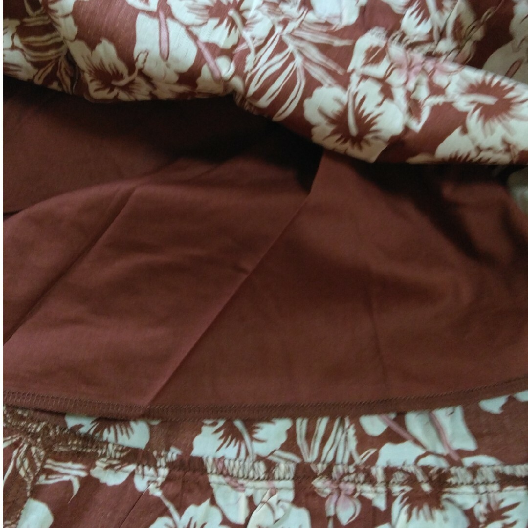 GU(ジーユー)のGU×KEITA MARUYAMA アロハプリントティアードスカート150 UN キッズ/ベビー/マタニティのキッズ服女の子用(90cm~)(スカート)の商品写真