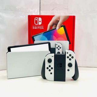 ニンテンドースイッチ(Nintendo Switch)の保護フィルム付き 美品 有機ELモデル Nintendo Switch ホワイト(家庭用ゲーム機本体)