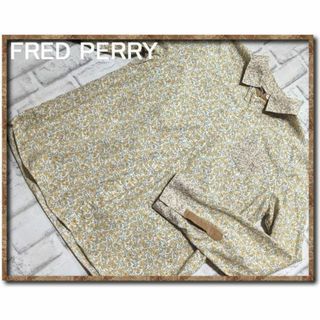 FRED PERRY - フレッドペリー　刺繍入り花柄切替シャツ