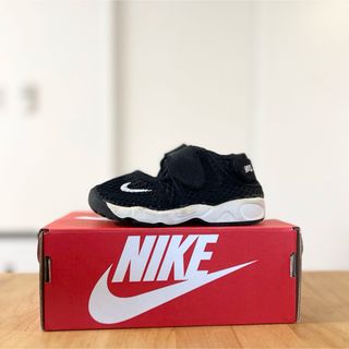 ナイキ(NIKE)のNIKE ナイキ リトルリフト　littlerift 13㎝　サンダル(サンダル)