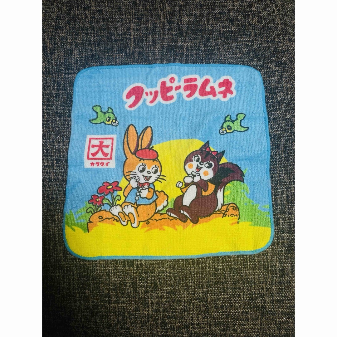 タオルハンカチ お菓子柄 インテリア/住まい/日用品の日用品/生活雑貨/旅行(タオル/バス用品)の商品写真