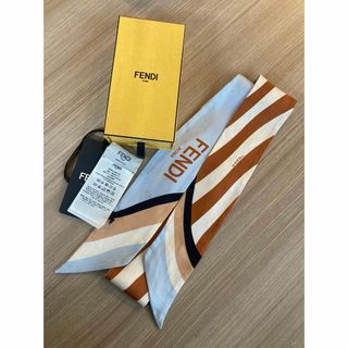 FENDI フェンディ　ラッピー　スカーフ