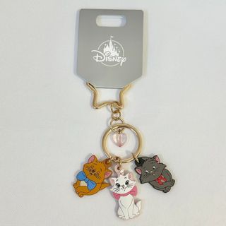 ディズニー(Disney)の<新品>おしゃれキャット ジャラジャラキーホルダー ディズニーストア(キャラクターグッズ)