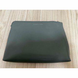Charles and Keith(ポーチ)のフリマアイテム一覧 Charles and Keith(ポーチ)のフリマアイテム一覧