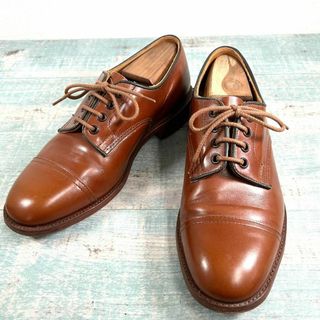 トリッカーズ(Trickers)の超美品 Tricker's M798 ビジネスライン 外羽根 8-5(ドレス/ビジネス)