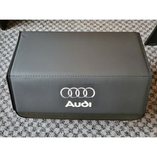 アウディ(AUDI)のアウディトランクバック(その他)