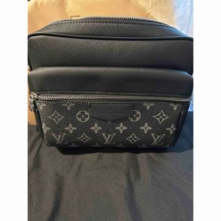 Lv メッセンジャーバッグ