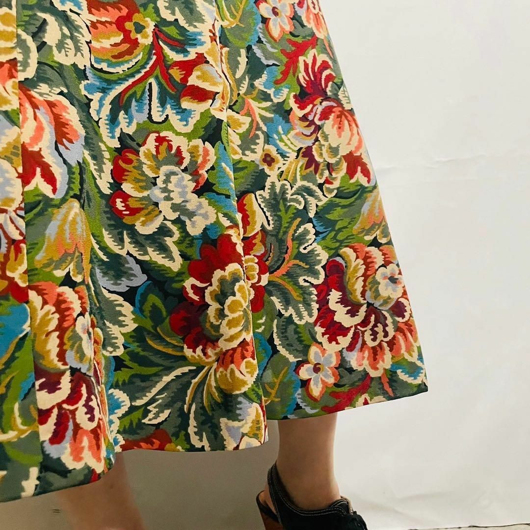 VINTAGE(ヴィンテージ)の日本製 ヴィンテージ ポリエステル 花柄スカート 昭和レトロ カーキ 11号 M レディースのスカート(その他)の商品写真