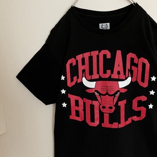 NBAシカゴブルズTシャツtシャツアーチビッグロゴ半袖TEEバスケチームtee黒(Tシャツ/カットソー(半袖/袖なし))
