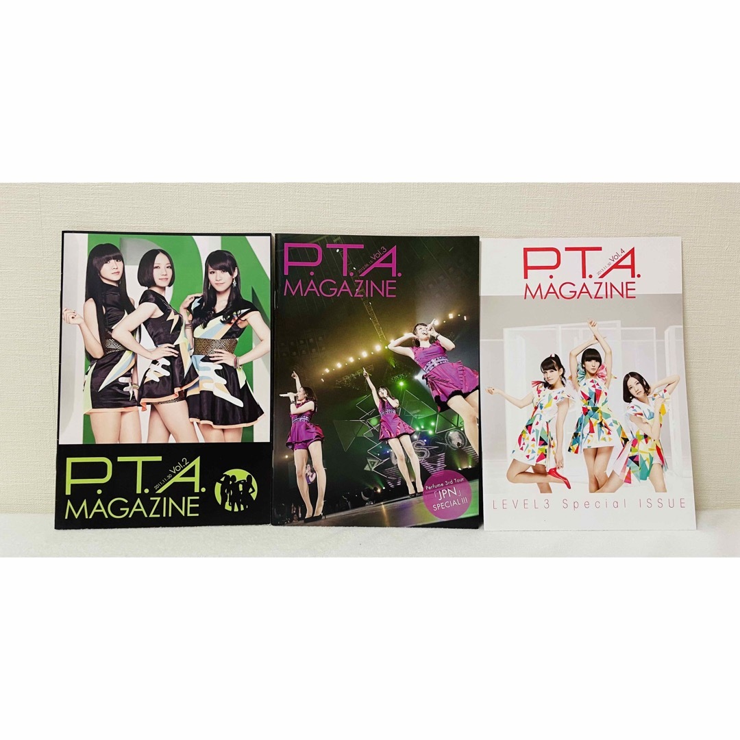 【35点】Perfume グッズ　ライブ　会報誌　DVD CD パンフレット エンタメ/ホビーのタレントグッズ(その他)の商品写真