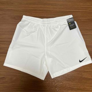 ナイキ(NIKE)の新品未使用タグ付き❗️ナイキ　ハーフジップ❗️(ショートパンツ)