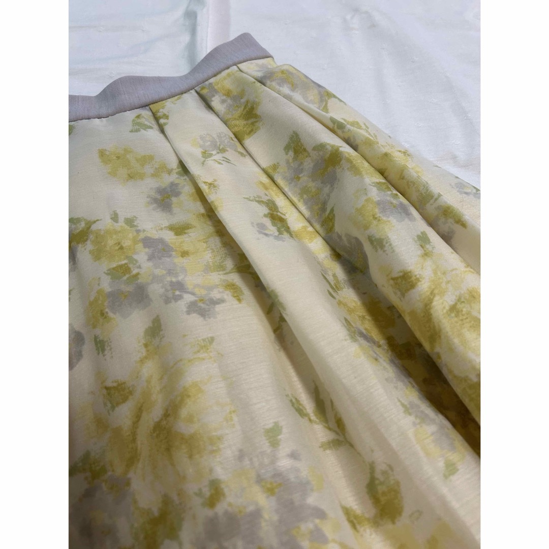 OFUON(オフオン)のオフオン　オーガンジー　花柄　フレアスカート レディースのスカート(ロングスカート)の商品写真